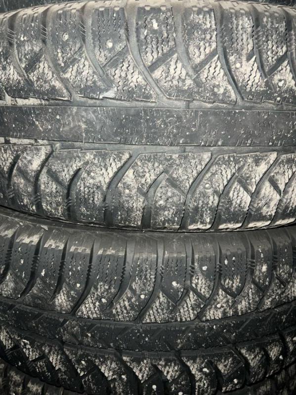 Шины Bridgestone 225/65/17 - Орск