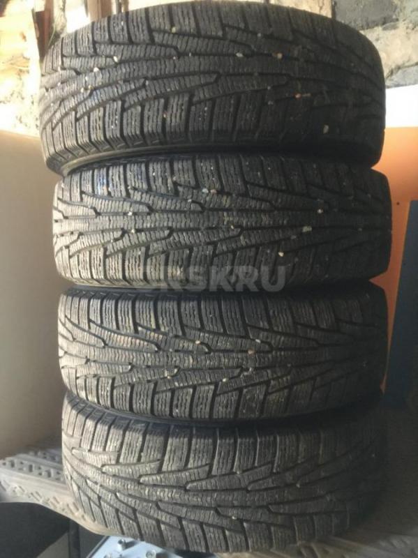 Комплект зимних липучки Nokian 175/65 R14 в отличном состоянии, протектор жирный, без грыж и порезов - Орск