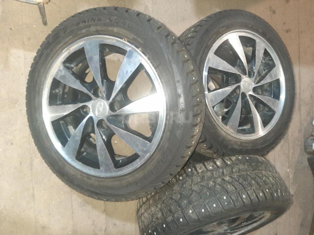 Продам зимнюю резину на литых дисках 185/55 R15 в новом состоянии. - Орск