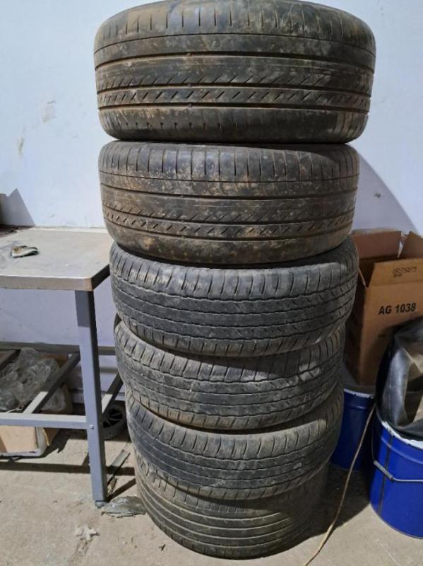 Продам шины б/у 265/60R 18 4шт, 255/50 R 19 2шт в отличном состоянии. - Орск