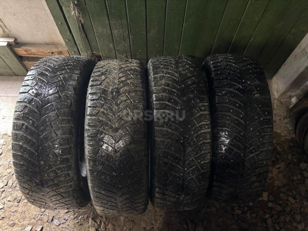 Продам зимние шипованные шины Michelin X-ice North 4. - Новотроицк