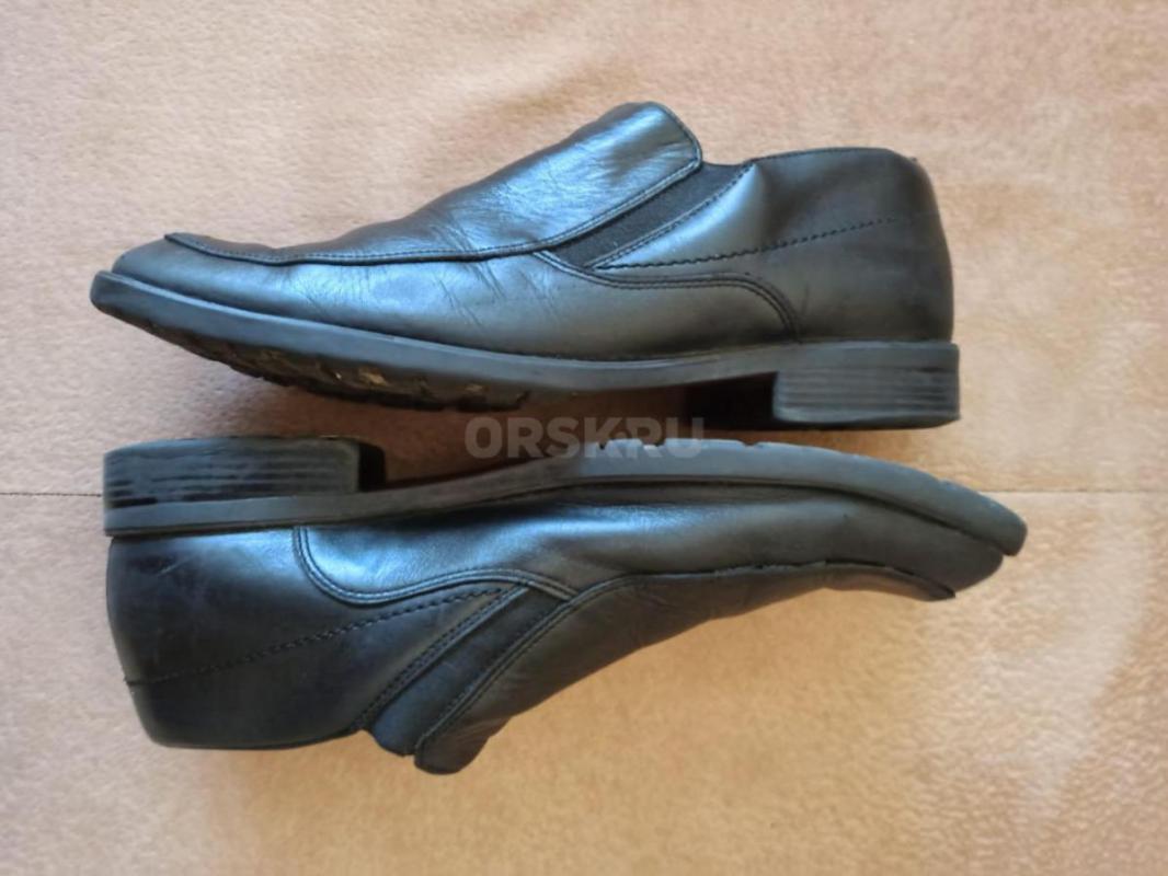 Туфли мужские размер 43, б/у один сезон школа.
1) MenSShoes Italy;
2) Unichel. - Орск