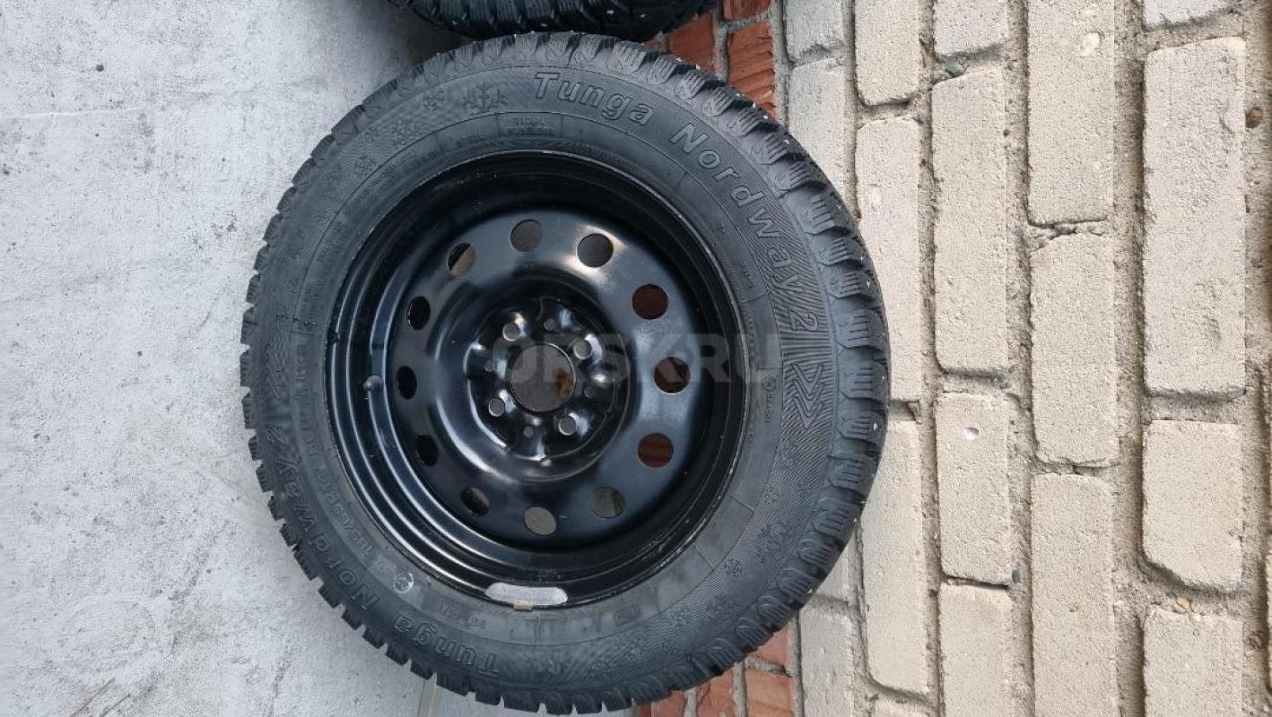 Абсолютно новая зимняя шипованная резина TUNGA NORDWAY 2 185/65R14 на штампованных дисках с разболто - Орск