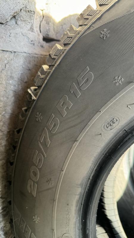 205/75 R15 viatti шины на Шевроле ниву, откатали одну зиму, отличное состояние. - Новотроицк