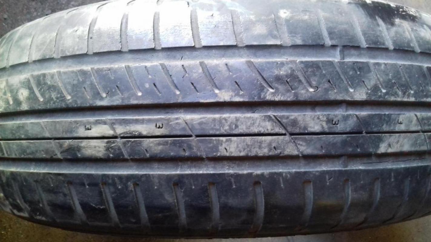 Продам шины б/у  
R13: 165/80 82S Я-515А , 175/70 82Т Firestone F560,   175/70 82Q Amtel Nord Maste - Орск