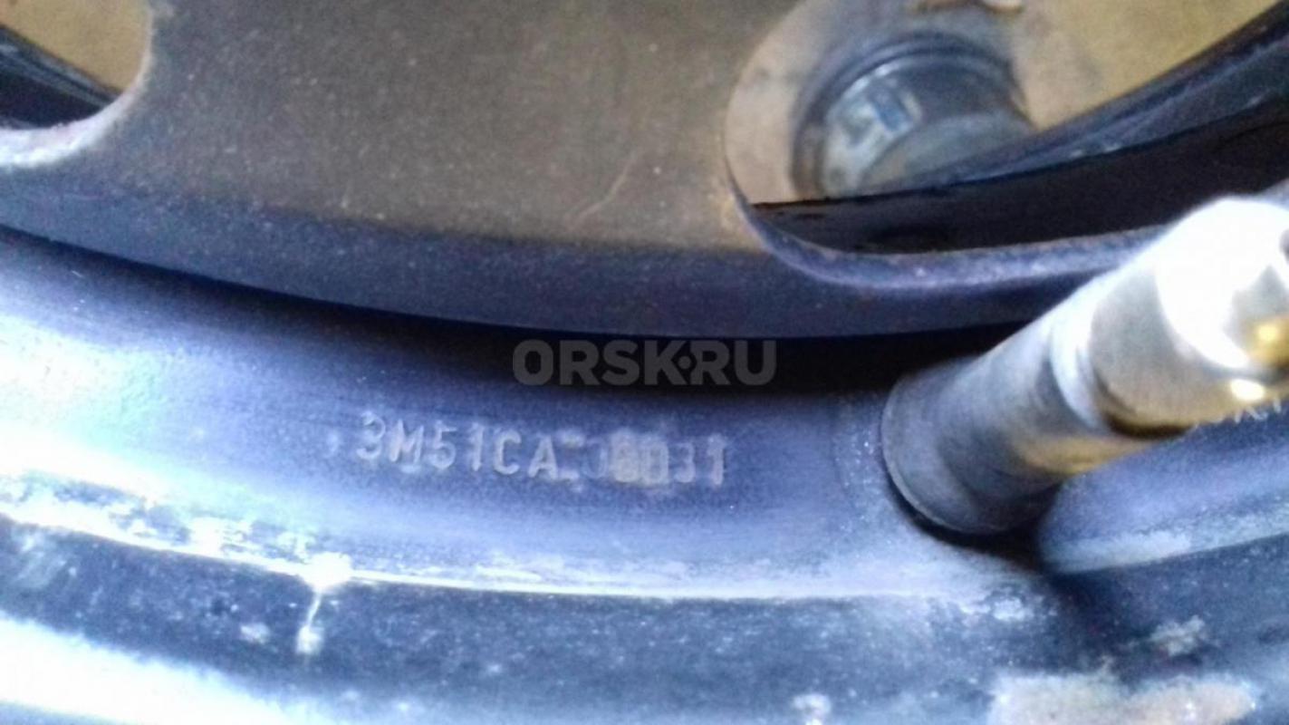 Продам колесо в сборе 195/60R15 88H Michelin Pilot Primacy ,  диск 6Jх15х52,5. (Ford Focus2) - Орск