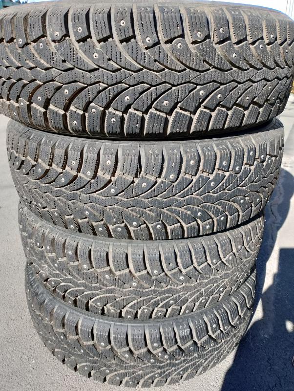 Продам зимние шипованые шины 185/65r15. - Новотроицк