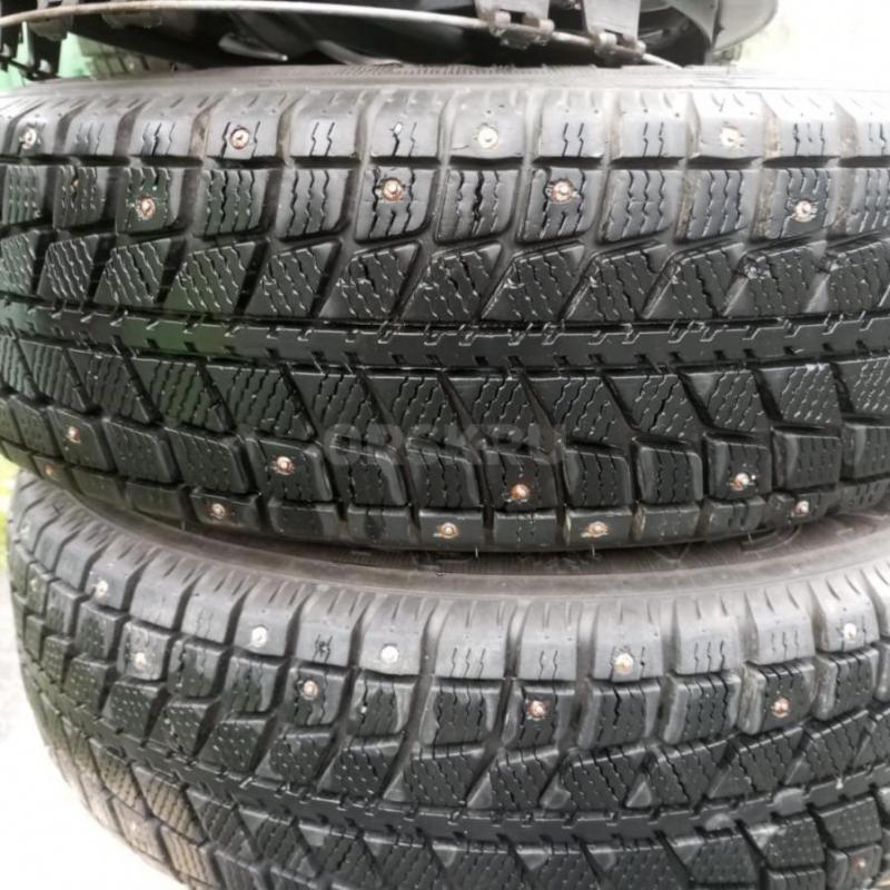 Продам зимние шины TUNGA  в комплекте с дисками 175/70 R13.  5 шин и покрышки. - Орск