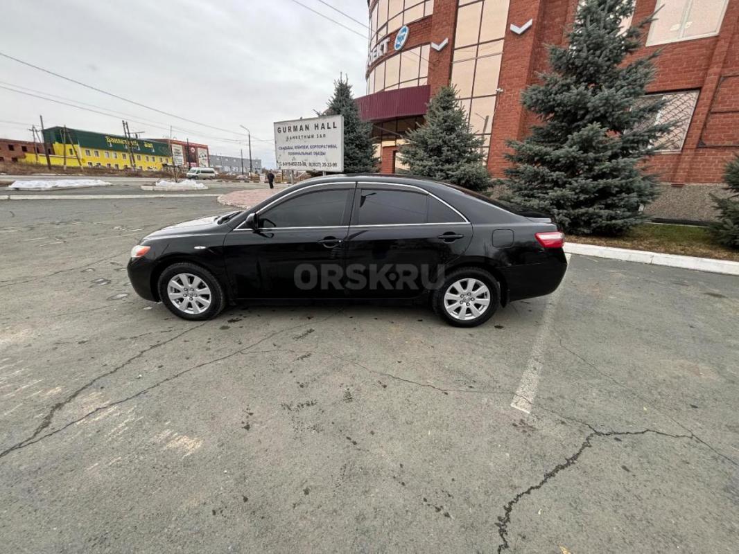 Продам Toyota Camry 2006 год
2.4 АТ, максимальная комплектация 
Пробег : 320000 км, собственник - Орск