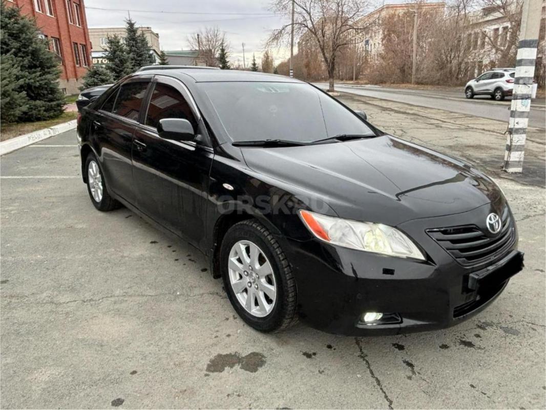 Продам Toyota Camry 2006 год
2.4 АТ, максимальная комплектация 
Пробег : 320000 км, собственник - Орск