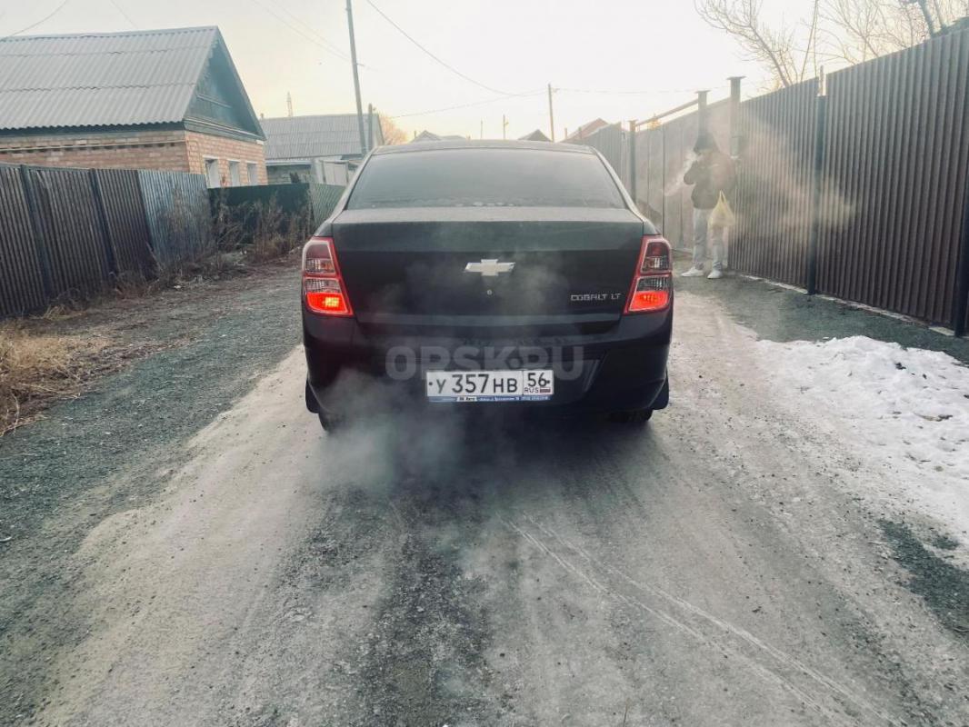 Продам личный автомобиль в одних руках 7 лет я 2 хозяин технически вся обслужена, имеется кондиционе - Орск