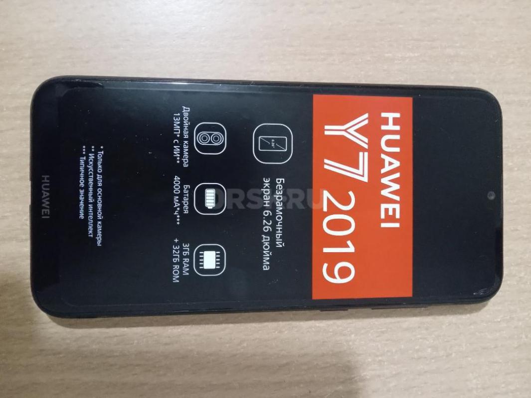 Смартфон HUAWEI Y7 2019 RAM 3GB, ROM 32GB  рабочий смартфон за 2300 руб. - Орск