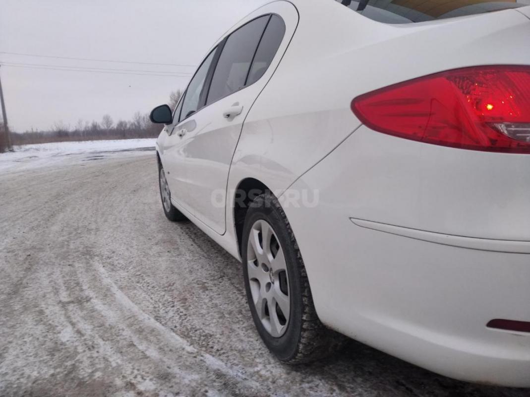 Для своего года автомобиль в отличном состоянии. - Орск