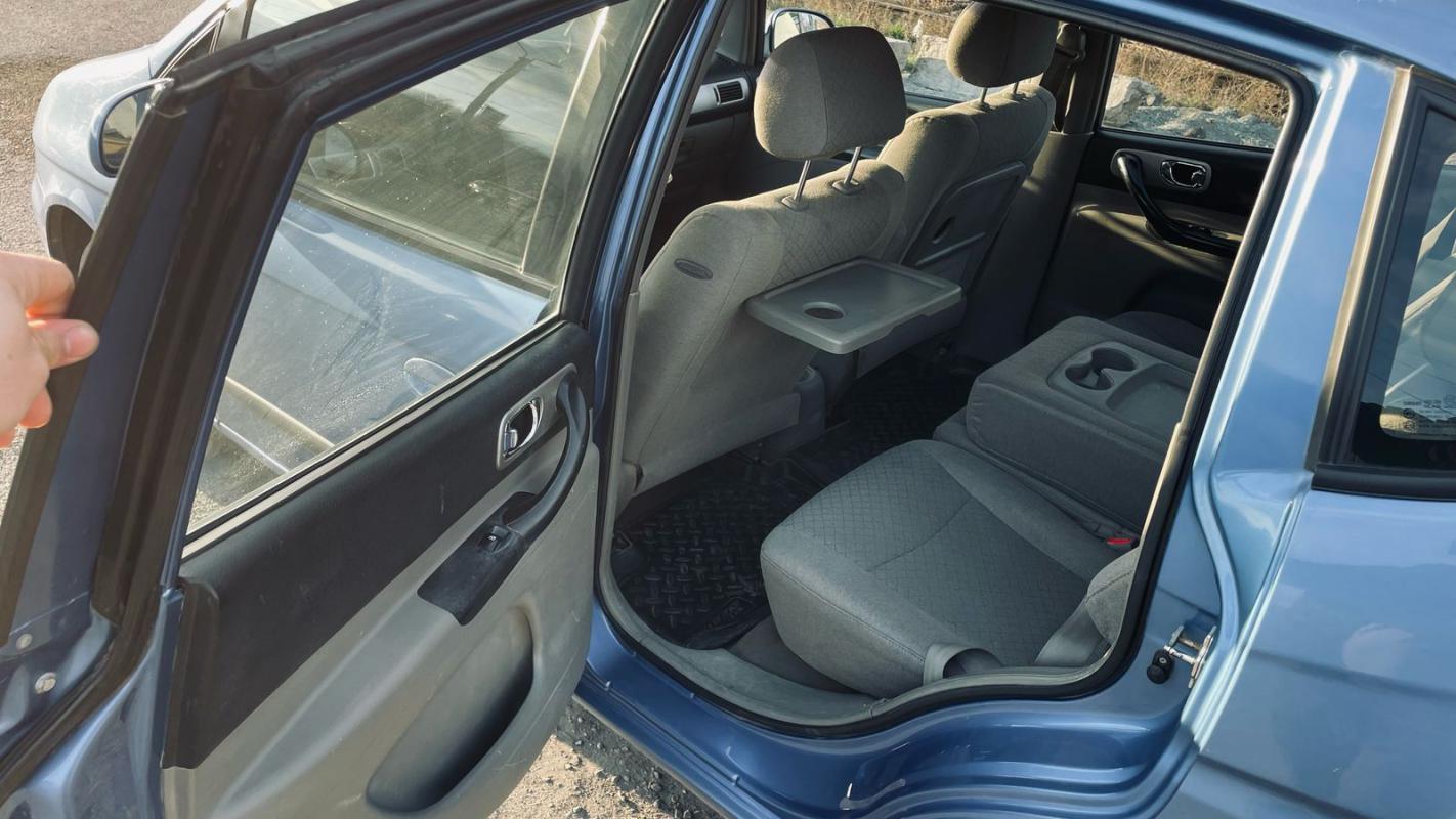 Продается Chevrolet Rezzo 1.6 MT, 2007 г. - Новотроицк