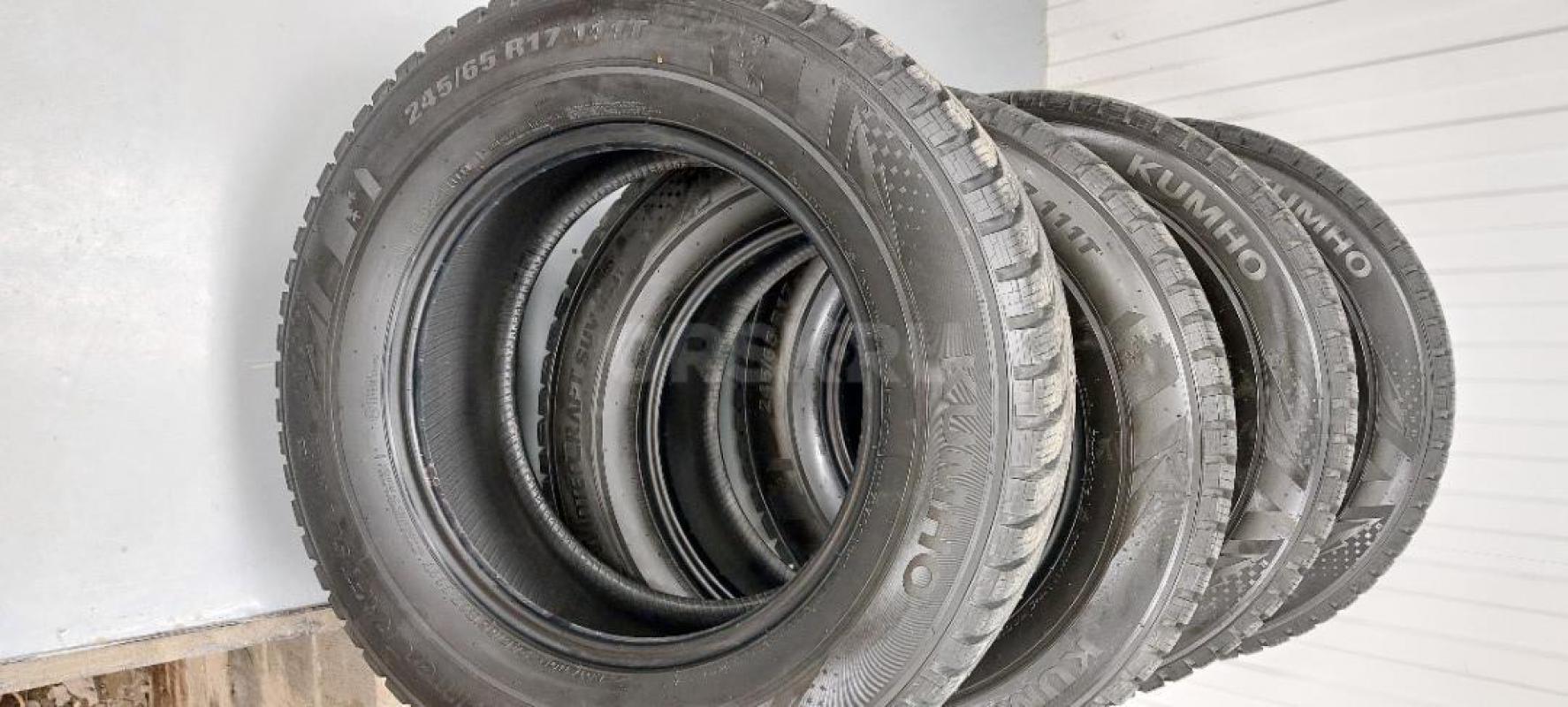 Продам Kumho WS-31 Шины зимние 245/65 R17 111T Шипованные. - Орск