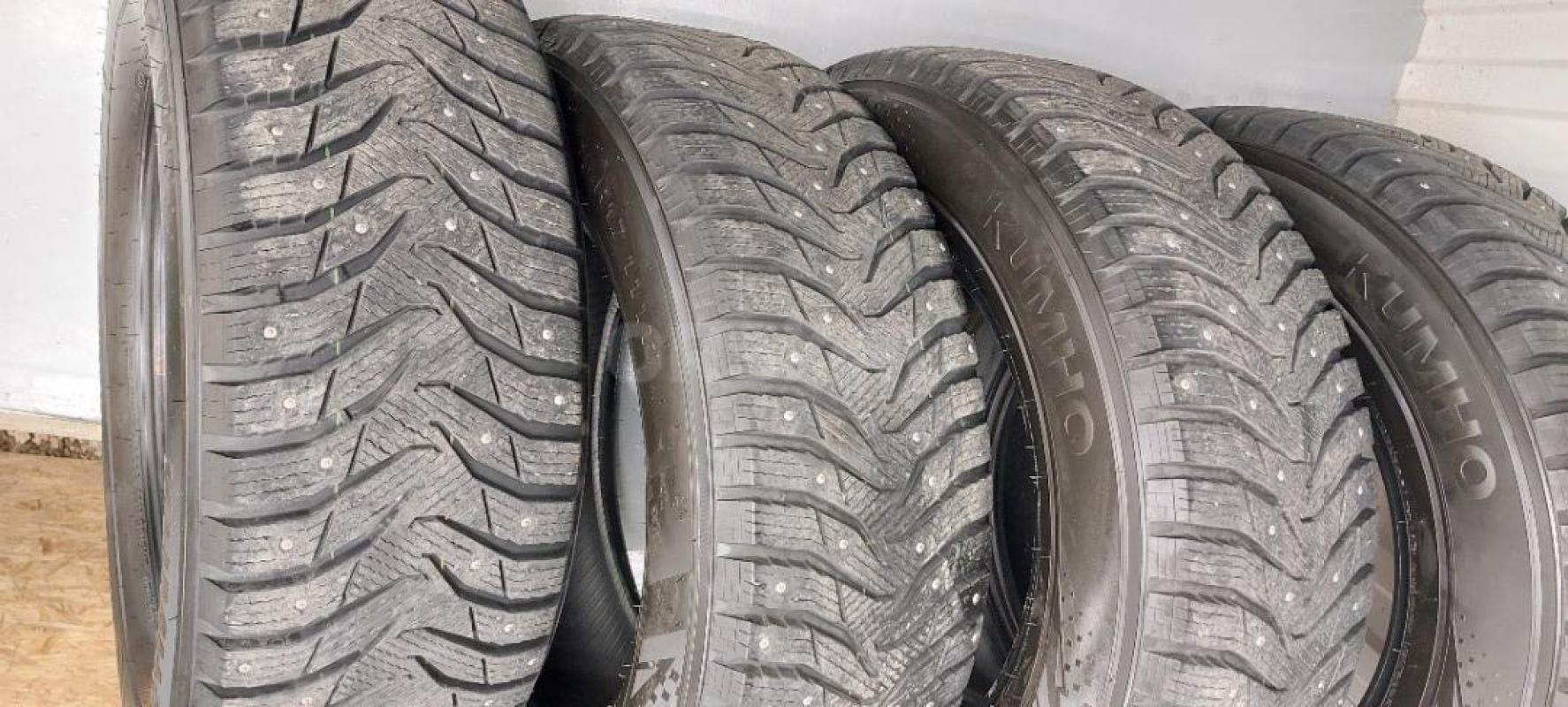 Продам Kumho WS-31 Шины зимние 245/65 R17 111T Шипованные. - Орск