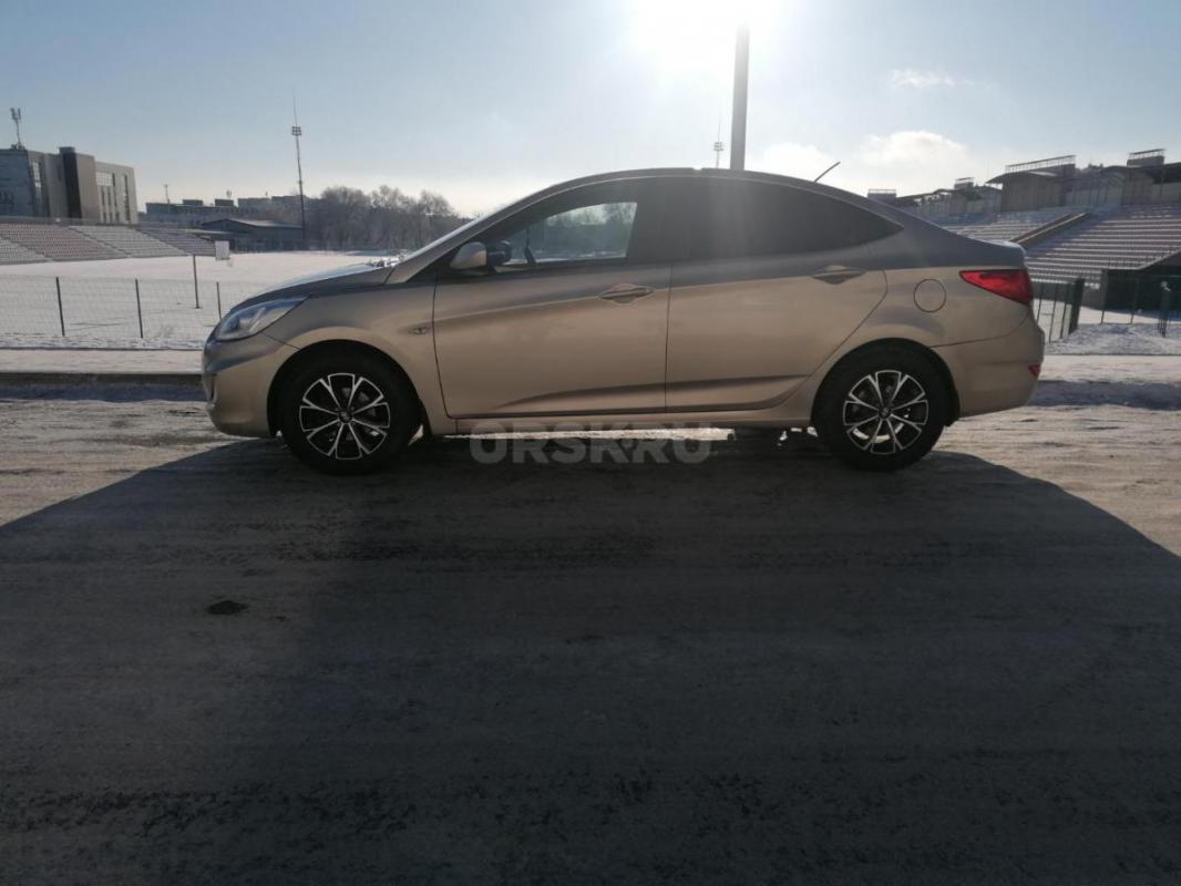 Продам Hyundai Solaris 2013г. - Орск