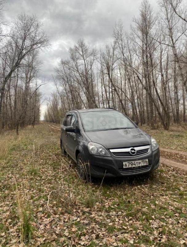 Продается Opel Zafira,двигатель 1.8 на механической коробке передач.2012(декабрь) года выпуска. - Домбаровский