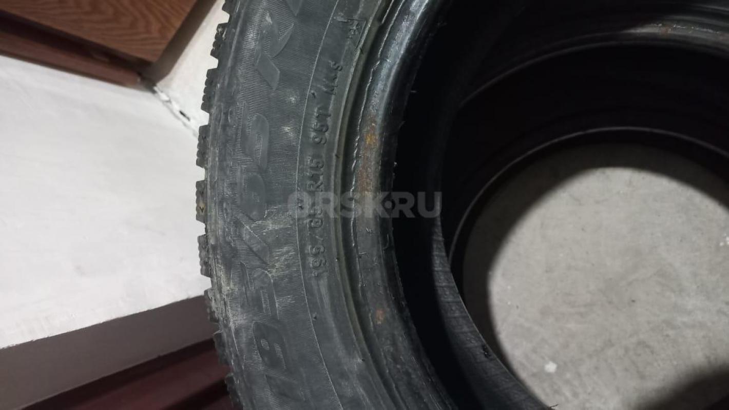 Продам зимние шиповные резины   FIRELLI 195/65 R15
Комплект б/у за 4000 тысячи - Орск