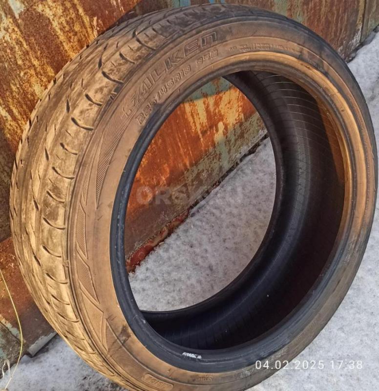 Летняя резина Falken 255/45R18 - 5 шт
в отличном состоянии. - Орск