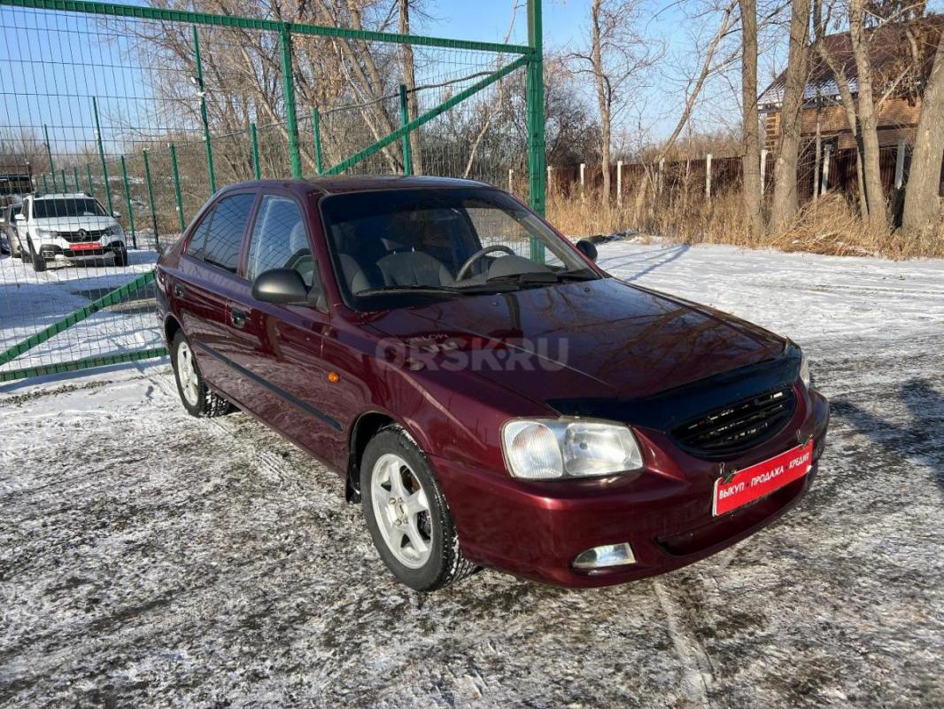 Продается Hyundai Accent год 2008 отличный маневренный экономичный автомобиль! - Орск