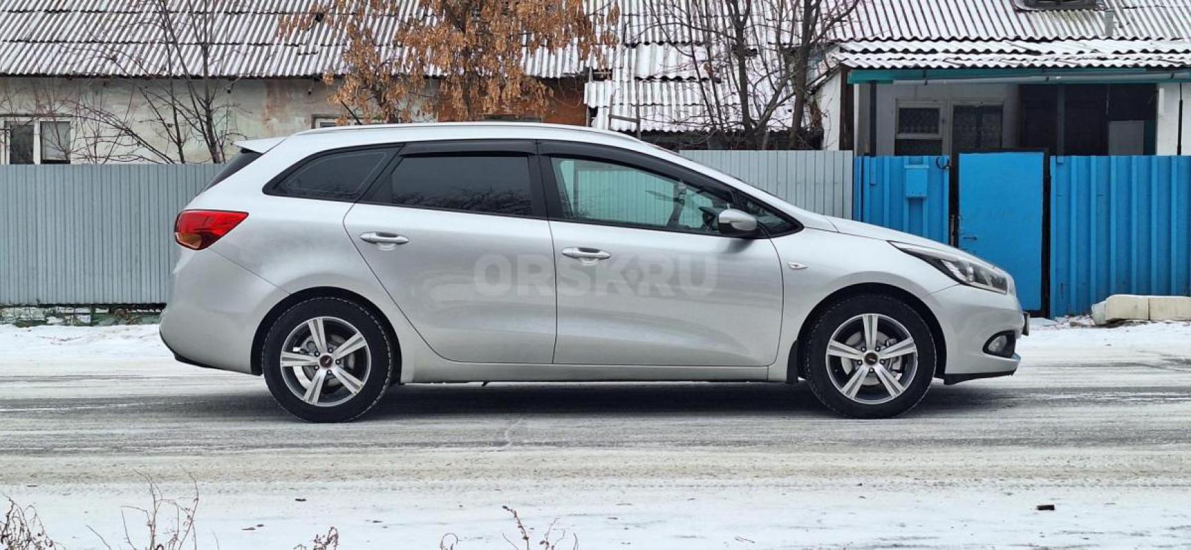 Продам KIA CEE&#039;D Универсал 2012 г. - Орск