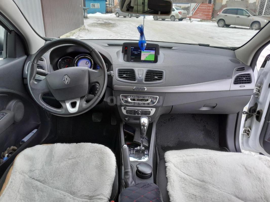 Продам свой автомобиль Renault Megane (1,6 CVT 2013 г. - Орск