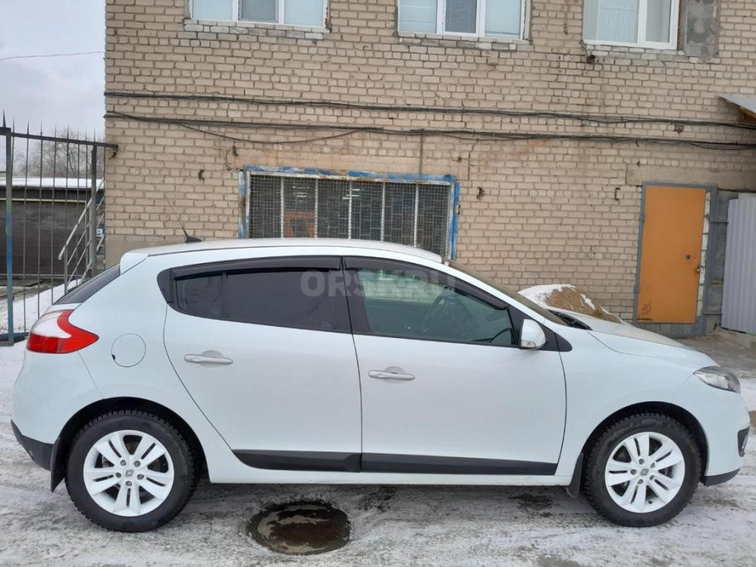 Продам свой автомобиль Renault Megane (1,6 CVT 2013 г. - Орск