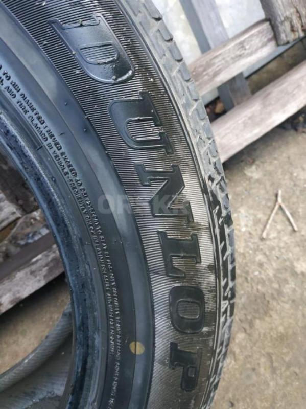 Летняя резина б/у DUNLOP 235/60 R18 Маленький пробег,в хорошем состоянии 2шт за 10000 руб - Орск