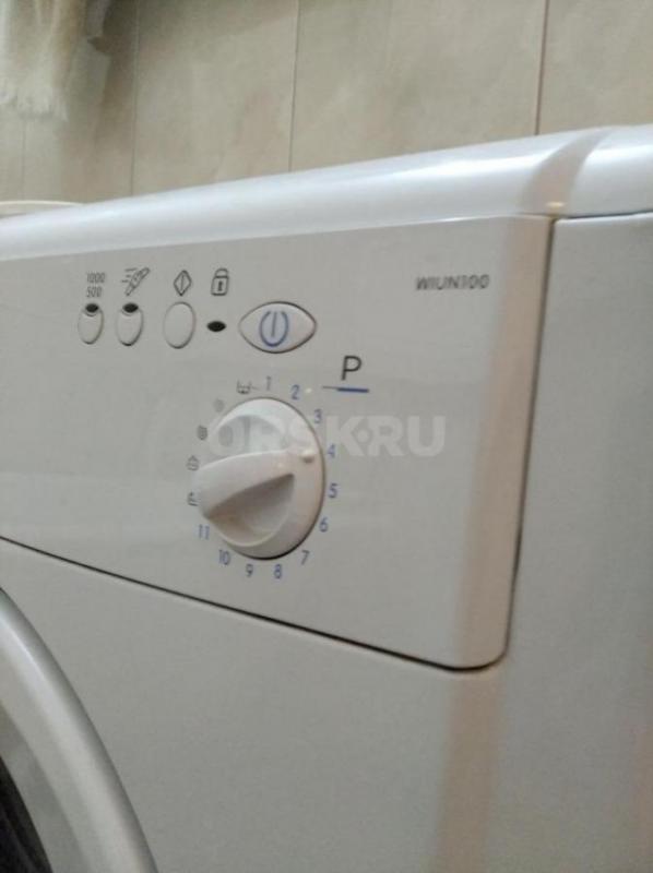 Продается стиральная машина Indesit WIUN100 - Орск