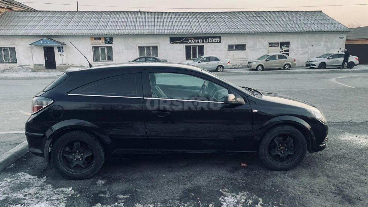 Продается Opel Astra купе, 2006 года

Состояние отличное,

обслуживание проводилось вовремя, - Новотроицк