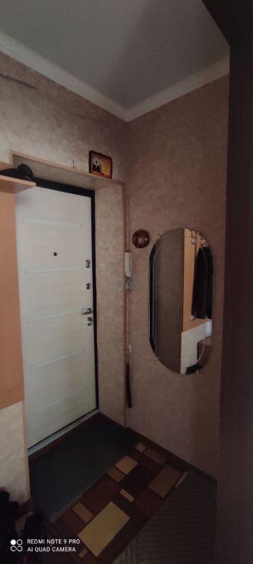 Предлагаем вашему вниманию отличную двухкомнатную квартиру на третьем этаже в центре города! - Новотроицк