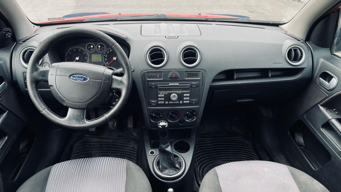 Продается Ford Fusion 2007 года

Комплектация :

- Электростеклоподъёмники.

- Аудио система. - Новотроицк