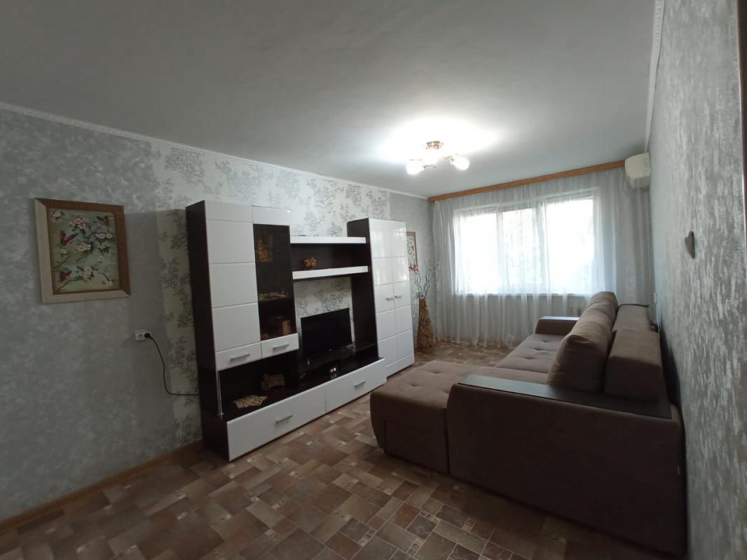 Продам 3- комнатную (61 кв. - Новотроицк