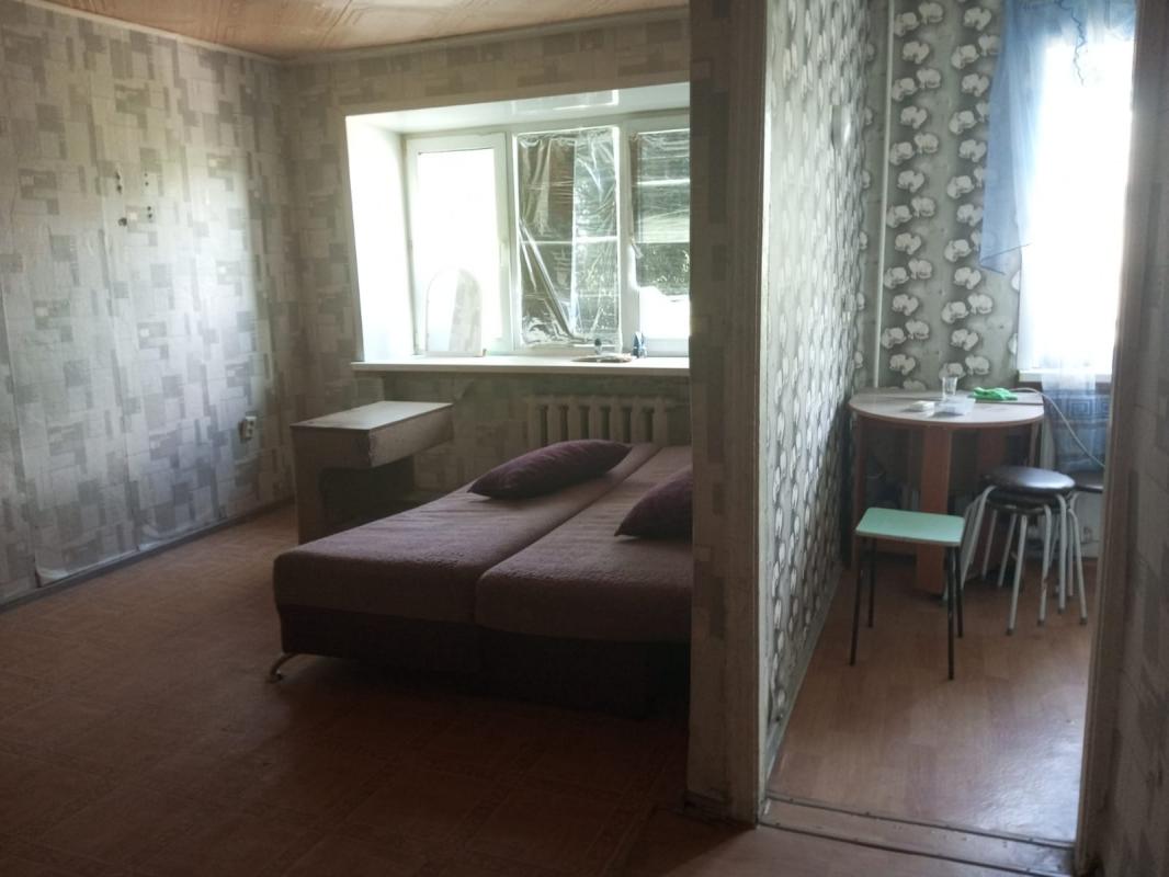 Квартира теплая, очень хороший и тихий район, рядом находится Новотроицкий политехнический колледж, - Новотроицк