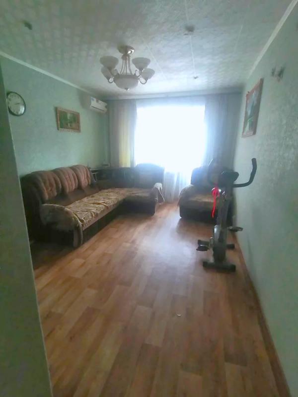 Продаётся уютная 3-комнатная квартира общей площадью 51,7 квадратных метров, расположенная на втором - Гай