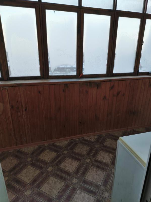 Продается уютная 3-комнатная квартира улучшенной планировки в кирпичном доме на 5 этаже, расположенн - Гай