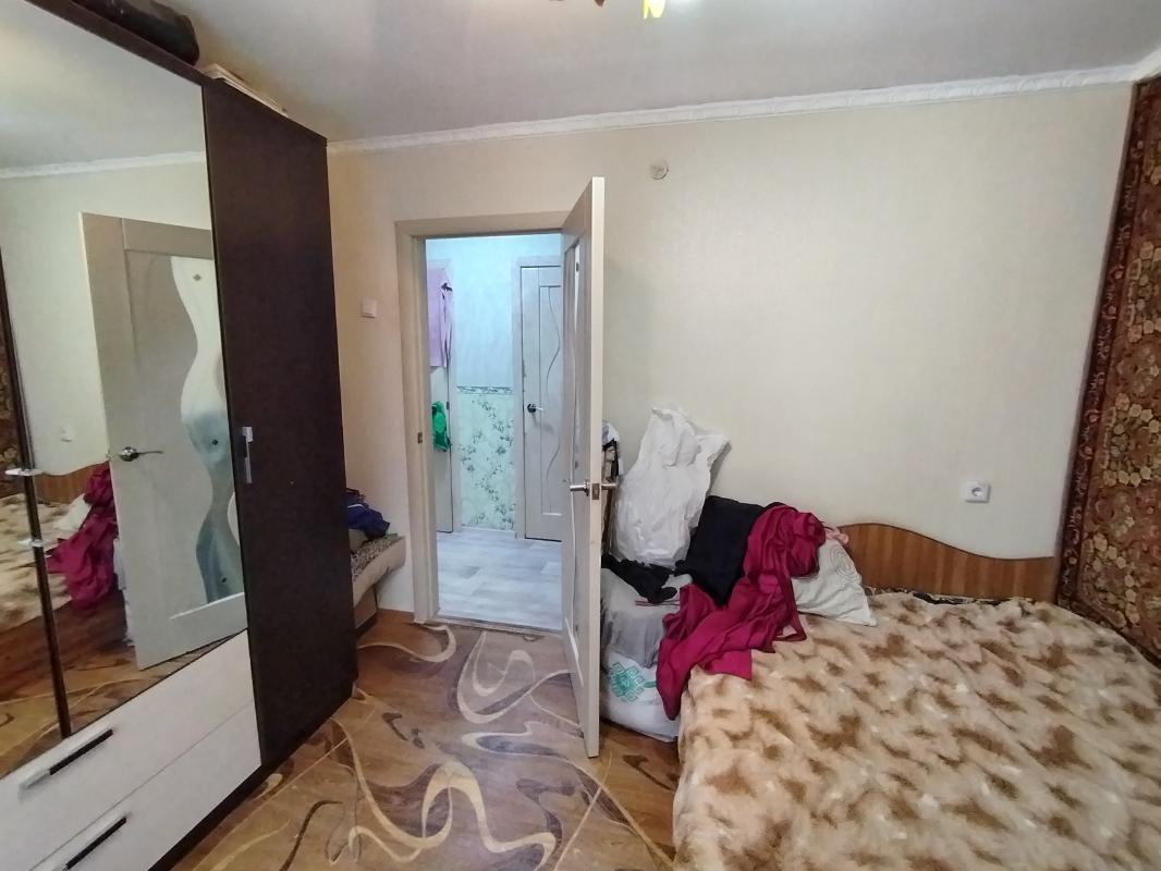 Продаётся отличная 2-комнатная квартира в тёплом кирпичном доме по адресу: ул. - Гай