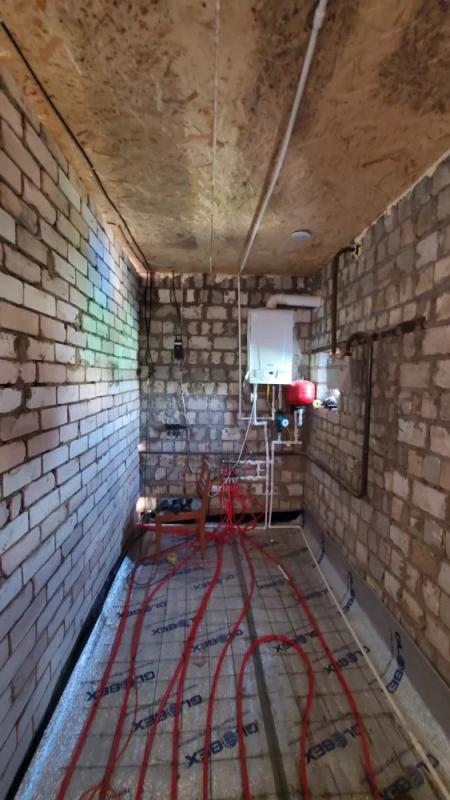 Продаётся кирпичный жилой дом по улице Елшанская, общей площадью 95,0 квадратных метров, расположенн - Гай