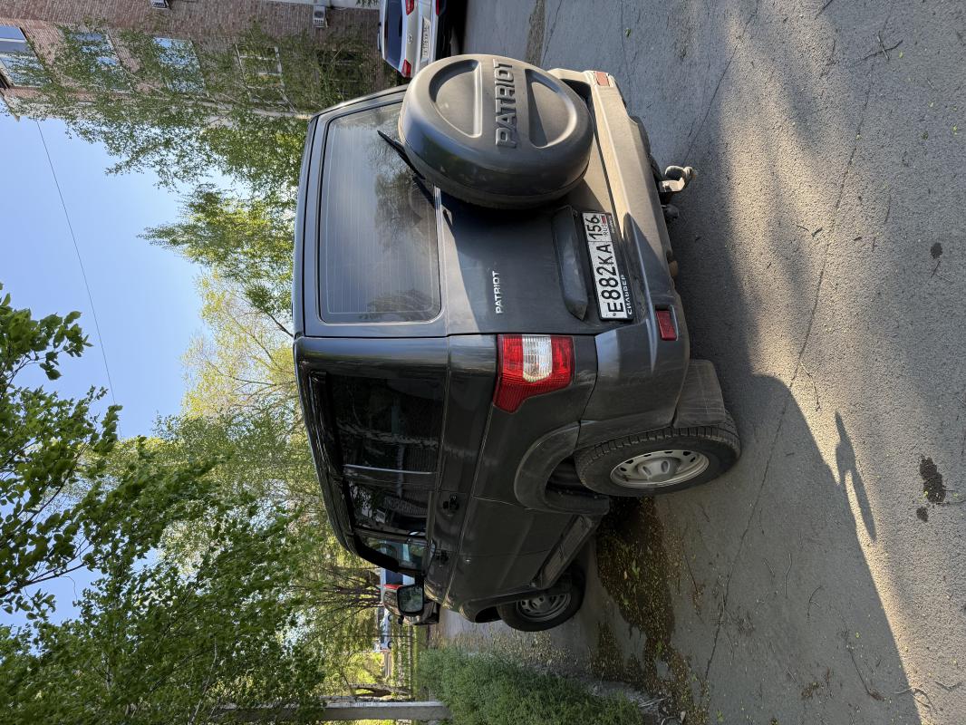 Продам УАЗ патриот 2024 года 150л.с пробег 18800 в очень хорошем состоянии машина не битая не крашен - Новотроицк