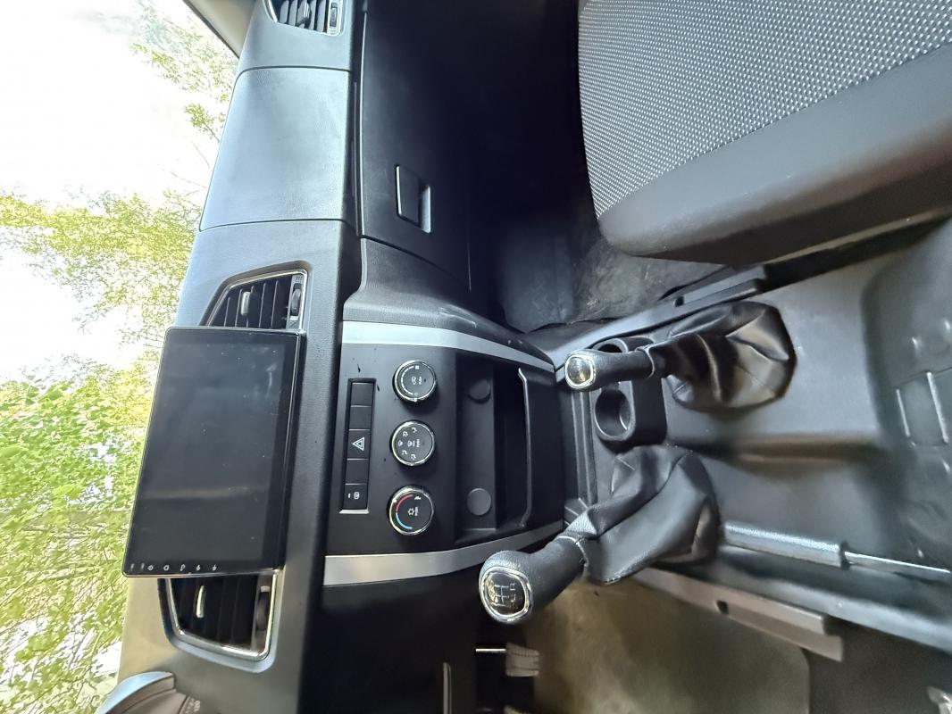 Продам УАЗ патриот 2024 года 150л.с пробег 18800 в очень хорошем состоянии машина не битая не крашен - Новотроицк