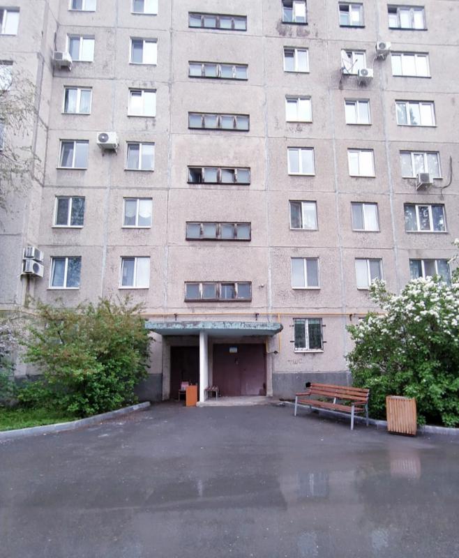 ПРОДАËТСЯ 2-Х КОМНАТНАЯ КВАРТИРА, УЛУЧШЕННОЙ ПЛАНИРОВКИ, В РАЗВИТОМ РАЙОНЕ, В ЦЕНТРЕ! - Новотроицк