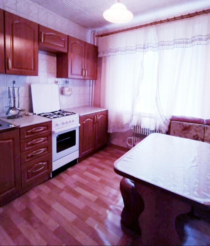 ПРОДАËТСЯ 2-Х КОМНАТНАЯ КВАРТИРА, УЛУЧШЕННОЙ ПЛАНИРОВКИ, В РАЗВИТОМ РАЙОНЕ, В ЦЕНТРЕ! - Новотроицк