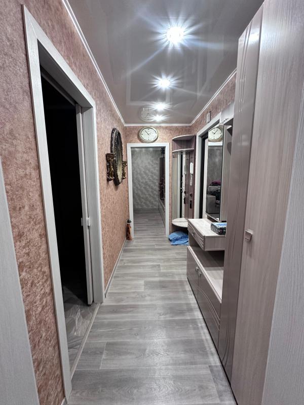 Продается двухкомнатная квартира улучшенной планировки. - Новотроицк