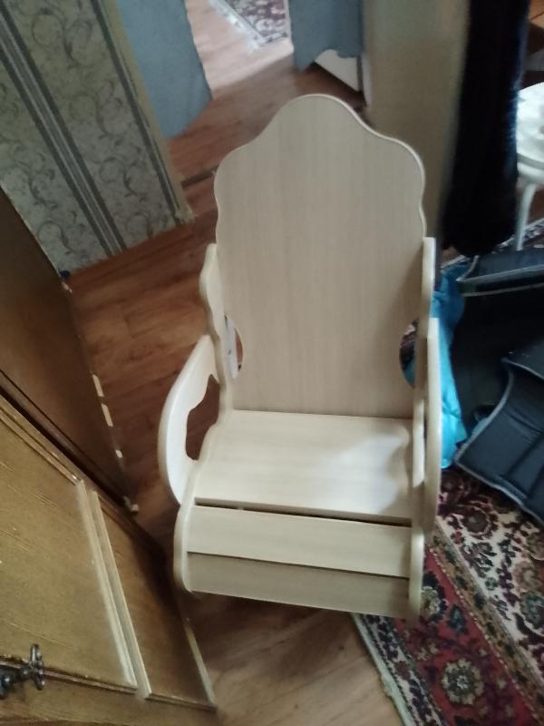Кресло -качалка детское 
Состояние отличное 
Ребенок будет доволен - Орск