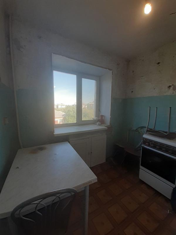 Продается 1-комнатная квартира в  центре города по адресу :
г. - Новотроицк