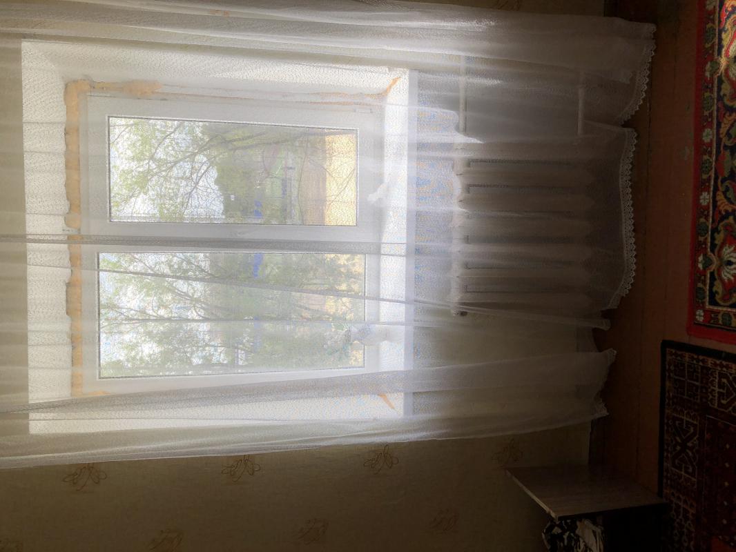 Продам квартиру 
Состояние ремонт 
В квартире натяжные потолки, стеклопакет, новая входная дверь, 
С - Новотроицк