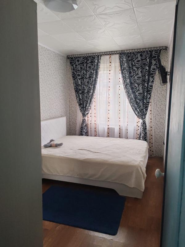 Продам 2- комнатную квартиру с раздельными ходами, в хорошем районе города. - Новотроицк