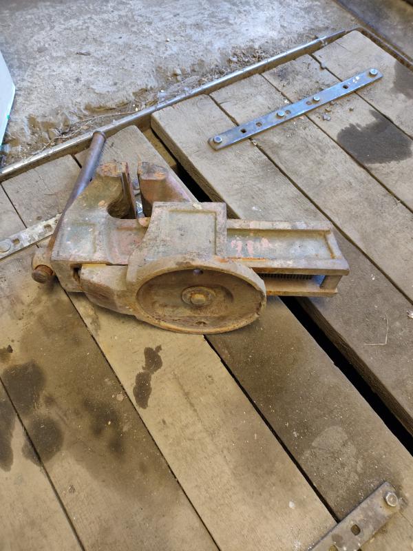 Тиски столярный, советские - Новотроицк