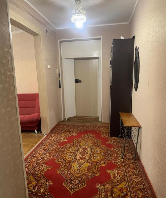 Продается 2-комнатная квартира на 1 этаже в тихом районе с развитой инфраструктурой! - Новотроицк